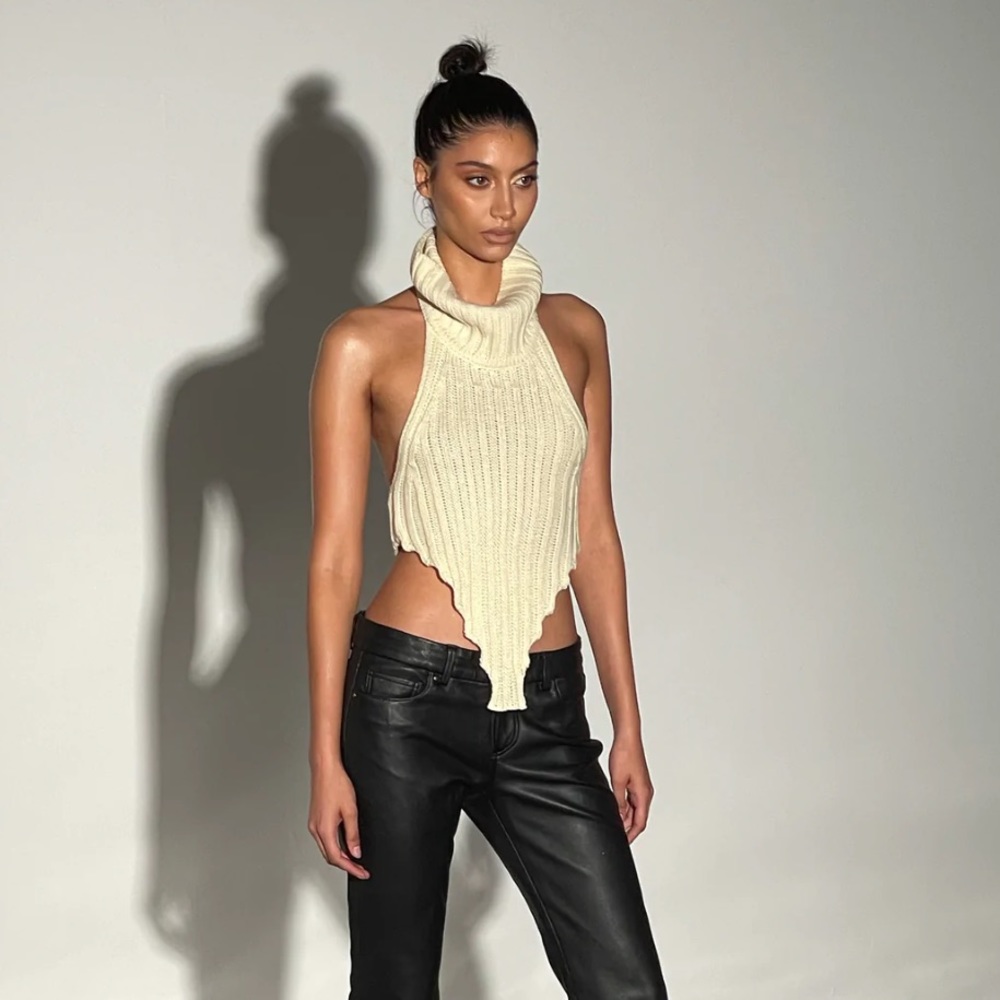 WOMENS TOP